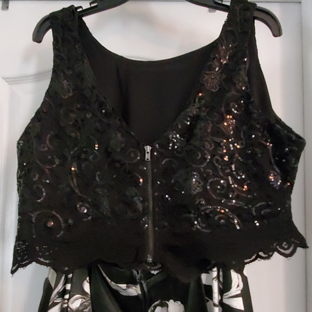 Jodi Kristopher 2piece Formal Dress EUC - Picture 5 of 6